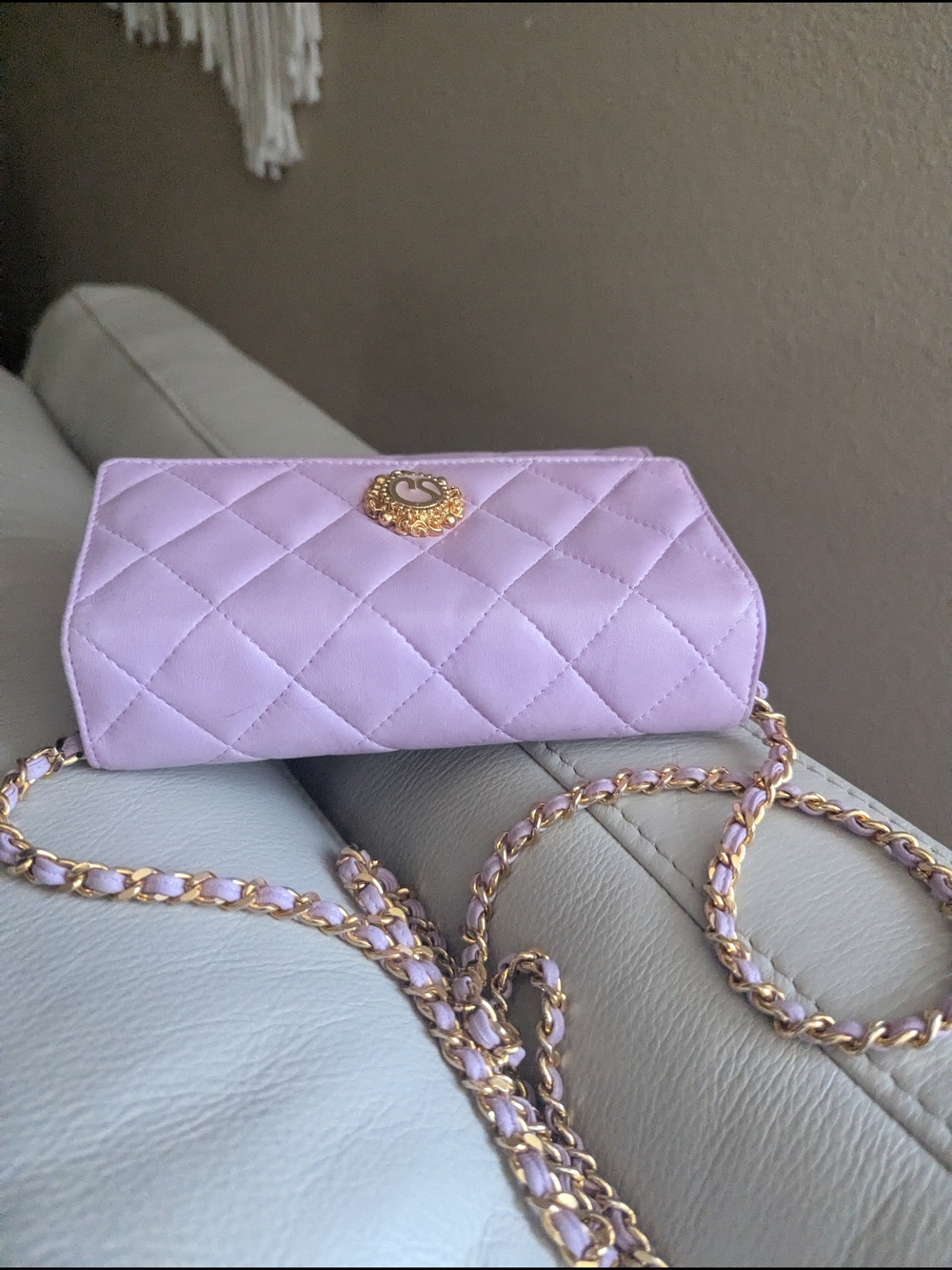 St. John Quilted Lilac Chain Crossbody Bag - Picture 6 of 11